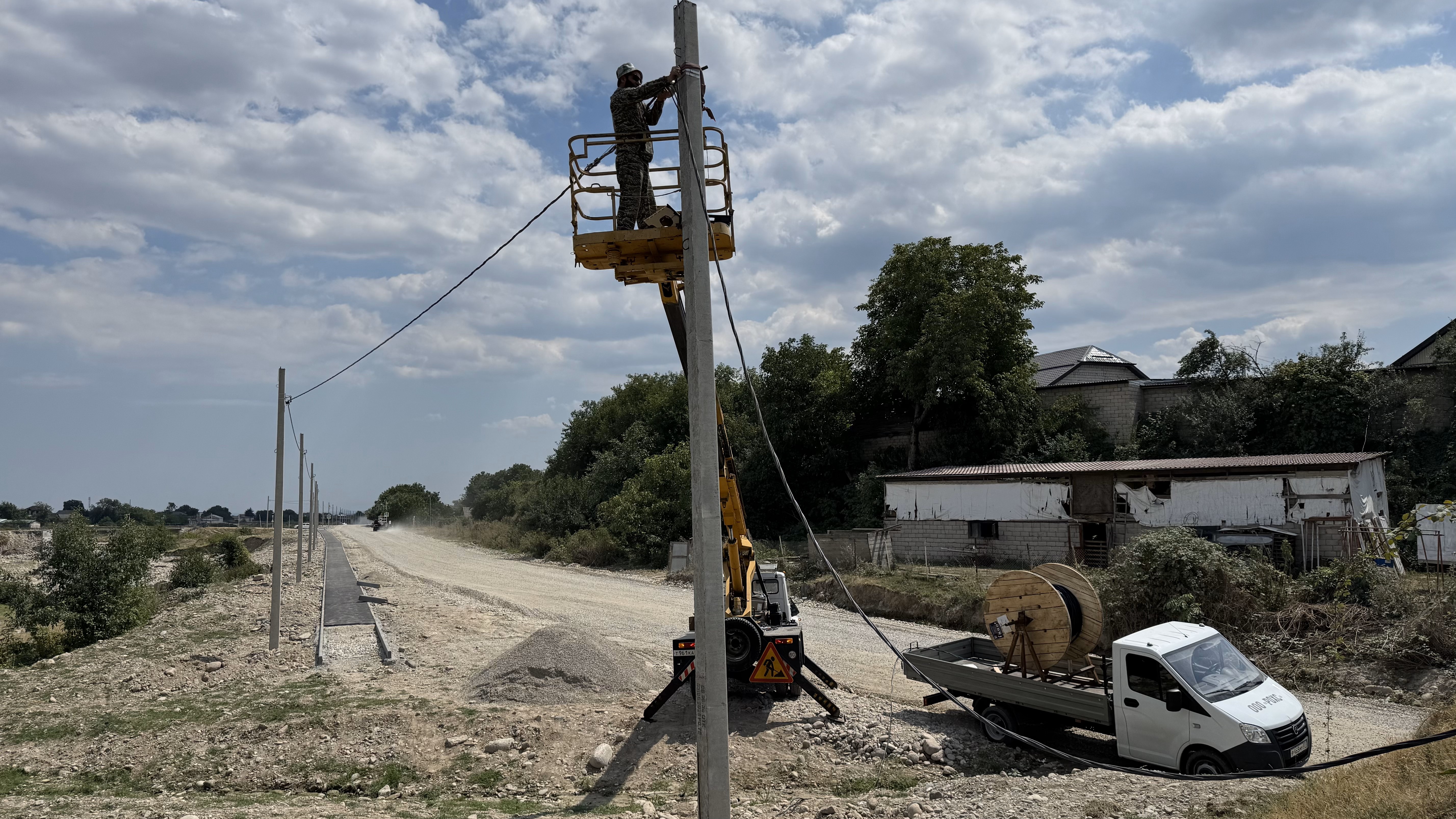 В Каменке приступили к устройству асфальта на объездной автодороге  