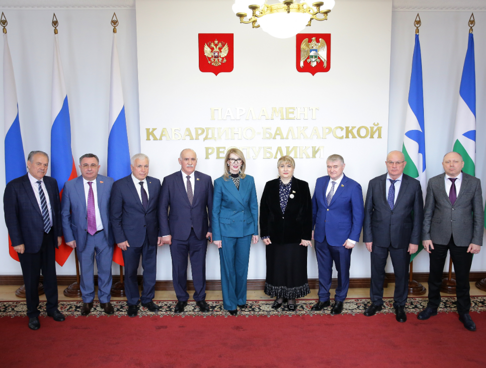 Межпарламентские связи развиваются