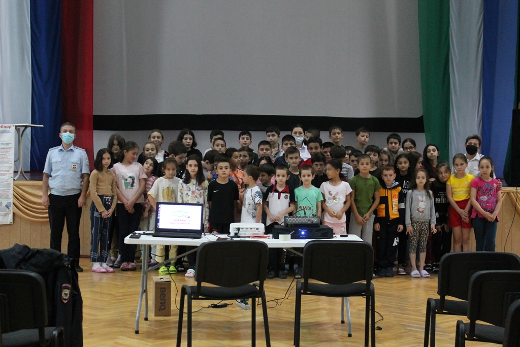 В оздоровительных санаториях Кабардино-Балкарии дети проходят спецкурсы по ПДД