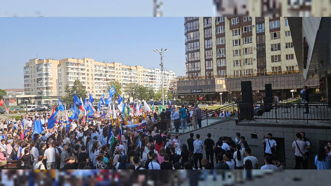 В столице КБР прошел митинг, посвященный Дню солидарности в борьбе с терроризмом
