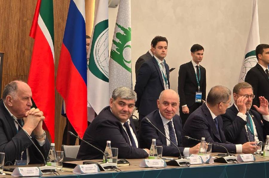Казбек Коков принимает участие в работе международного экономического форума в Казани