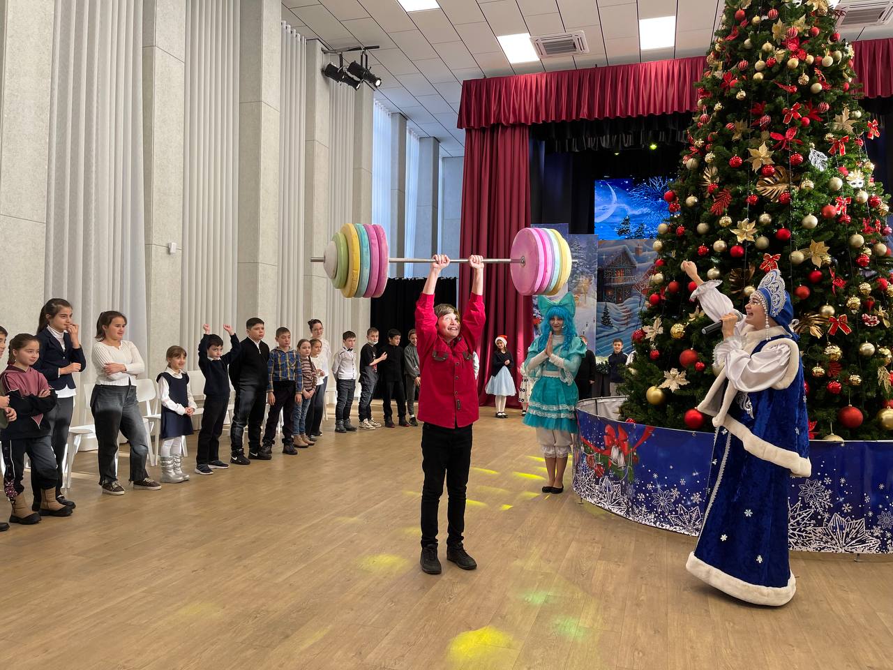 В Нальчикском ТЮЗе проходят новогодние представления