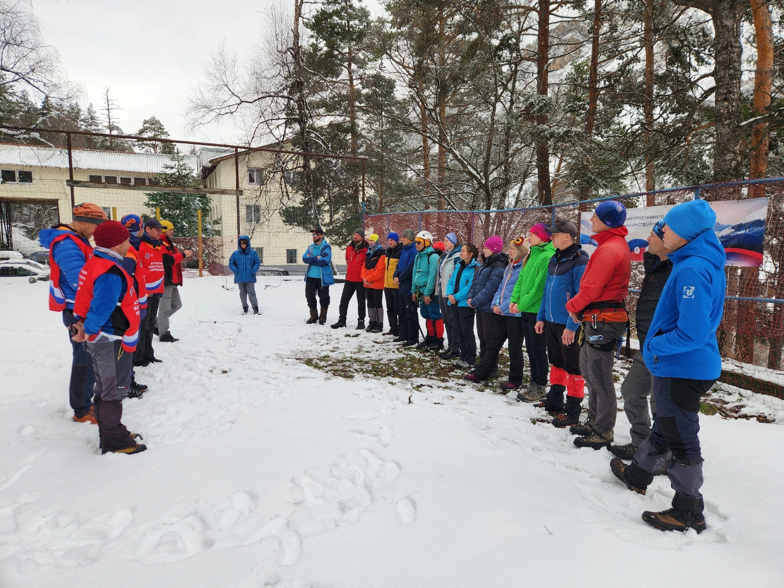 В Приэльбрусье проходит аттестация инструкторов-проводников  