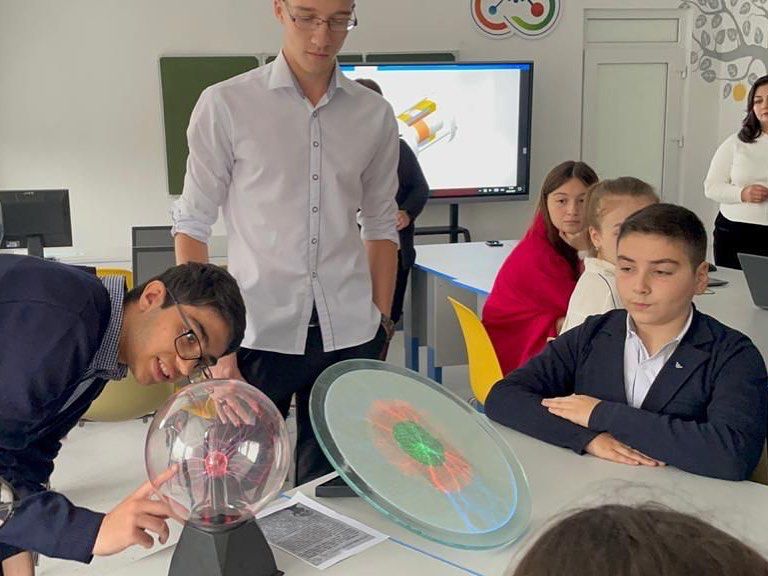 В четвертой школе Нальчика открылся «Кванториум»