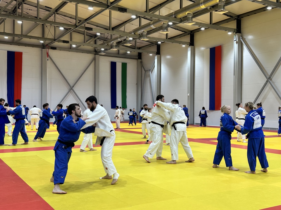 Сборная России по дзюдо работает на сборах в КБР