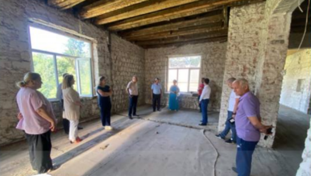 Депутаты «Единой России» проверили ход капитального ремонта школы №8 в Нальчике