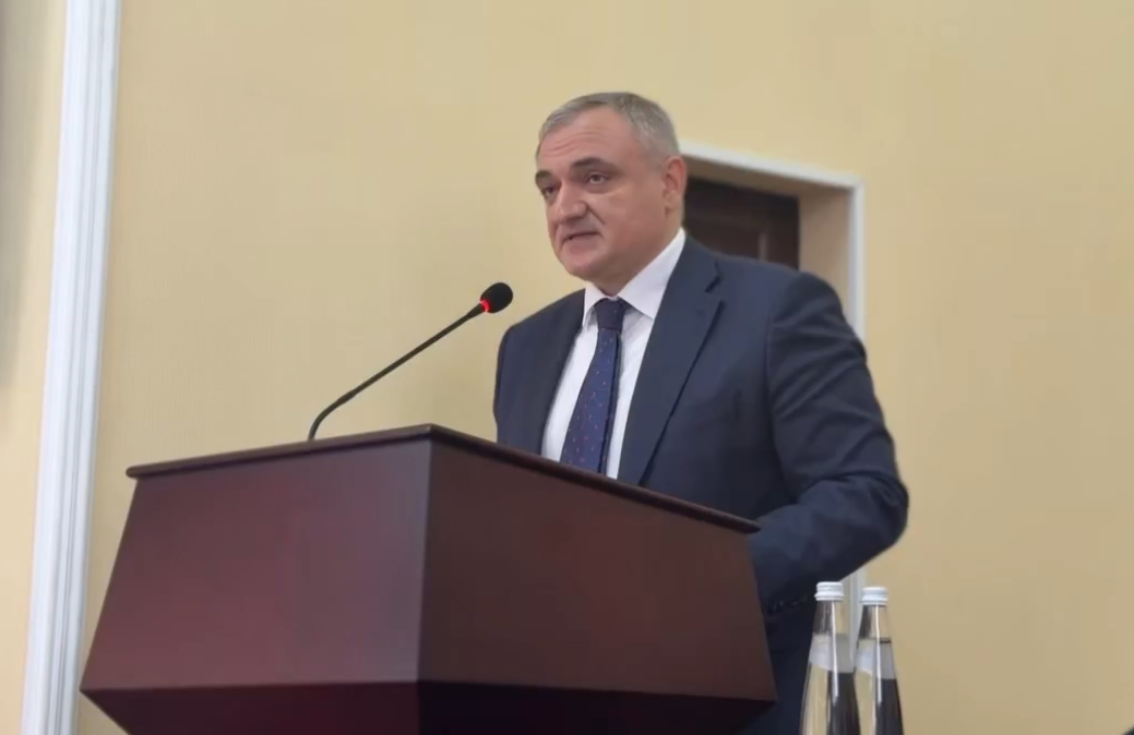 Азаматгерий Ашхотов избран мэром Нальчика