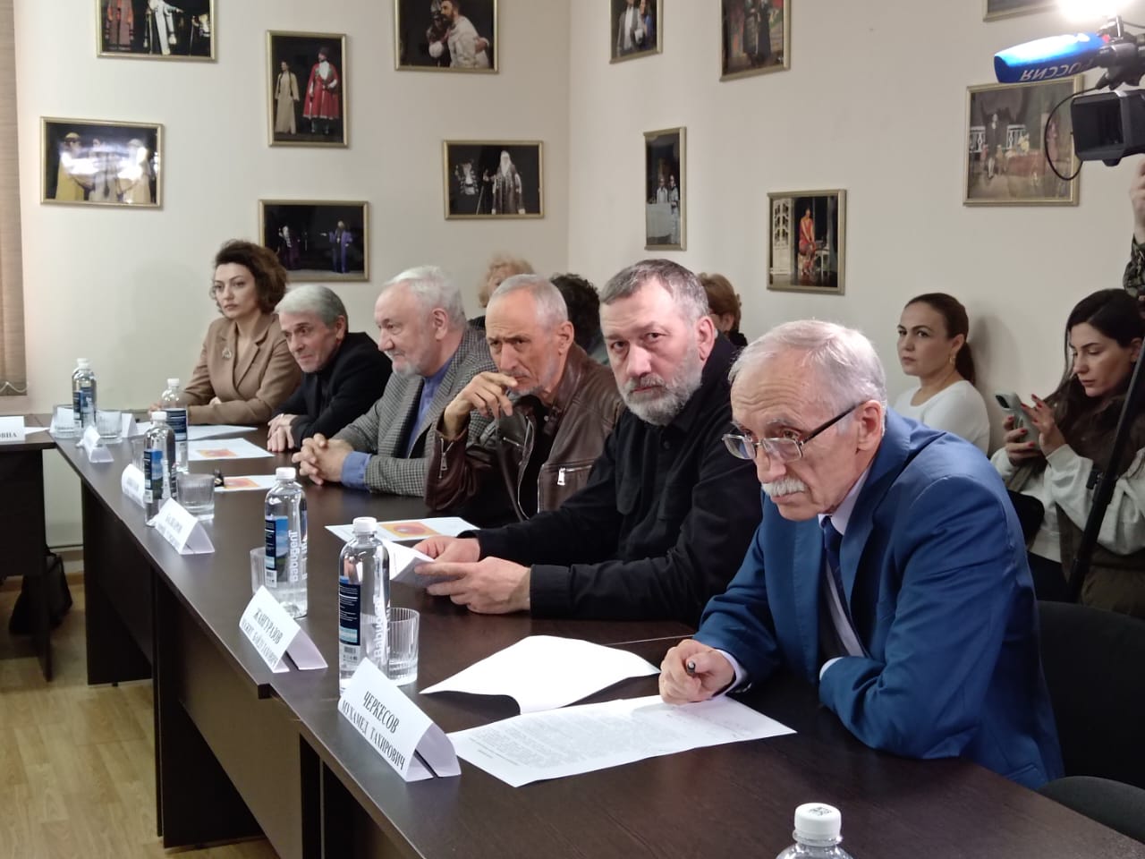 О судьбе национальных театров в XXI веке говорили за круглым столом «Южной сцены»