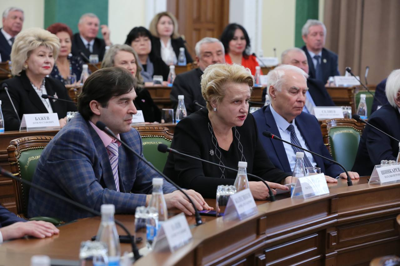 Казбек Коков встретился с членами Общественной палаты КБР