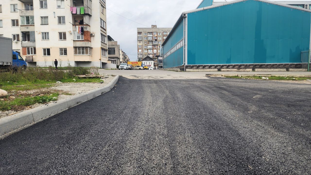 В Баксане благоустраивают дворовые территории