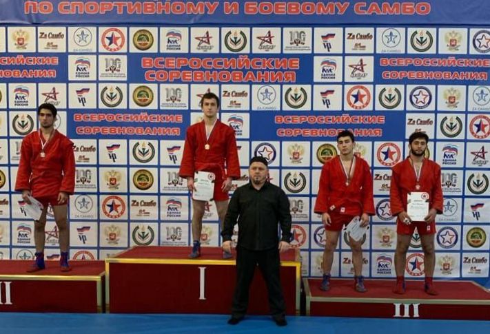 Самбисты КБР поборолись за путевки на Первенство России