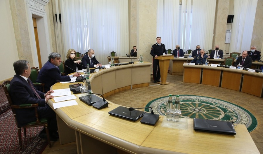  Казбек Коков провел совместное заседание Антитеррористической комиссии и Оперативного штаба в КБР  