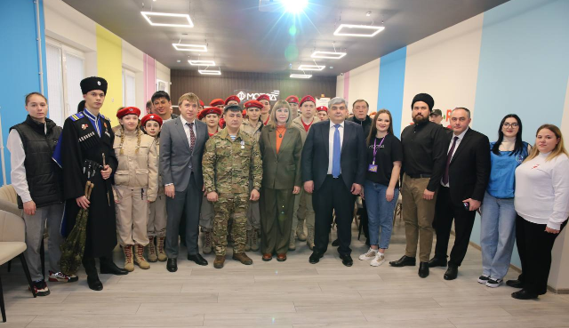 Глава КБР и руководитель Росмолодежи открыли молодежный центр в Майском районе