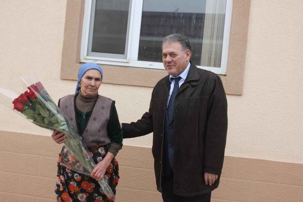В Чегемском районе 8 марта поздравляли Героя Соцтруда Фазику Уммаеву