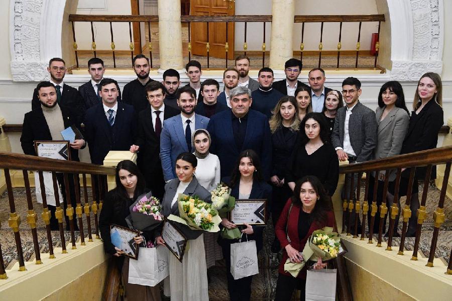 Казбек Коков встретился в Москве с молодежью республики