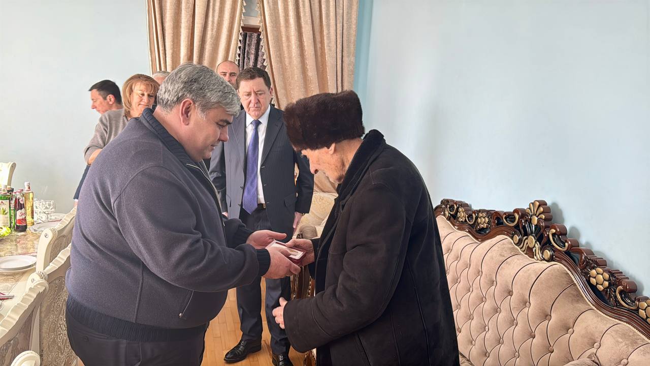 Глава КБР сегодня навестил ветеранов 