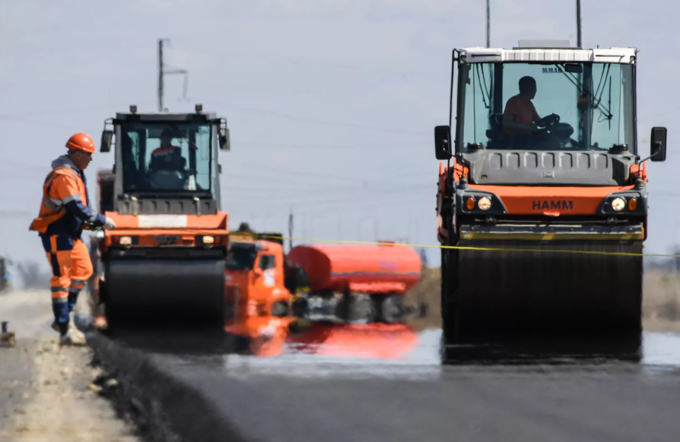 Более 1,8 тысячи километров дорог к туристическим объектам обновят в 2023 году