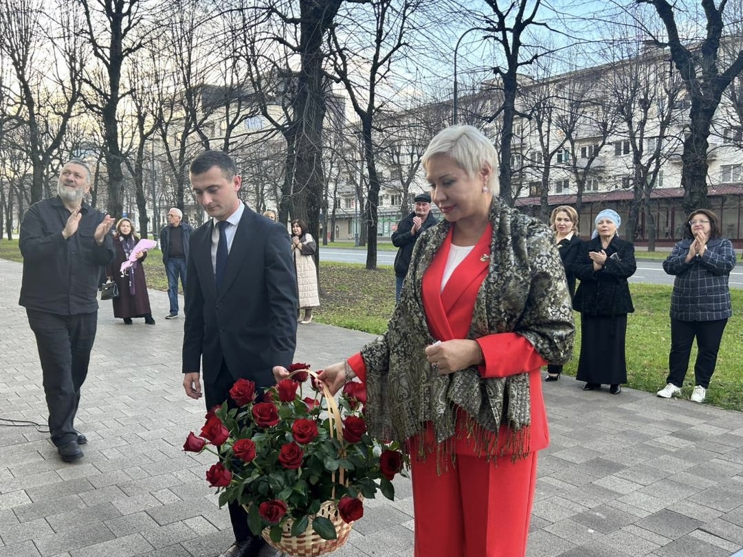 В Нальчике увековечили память писателя Жагафара Токумаева