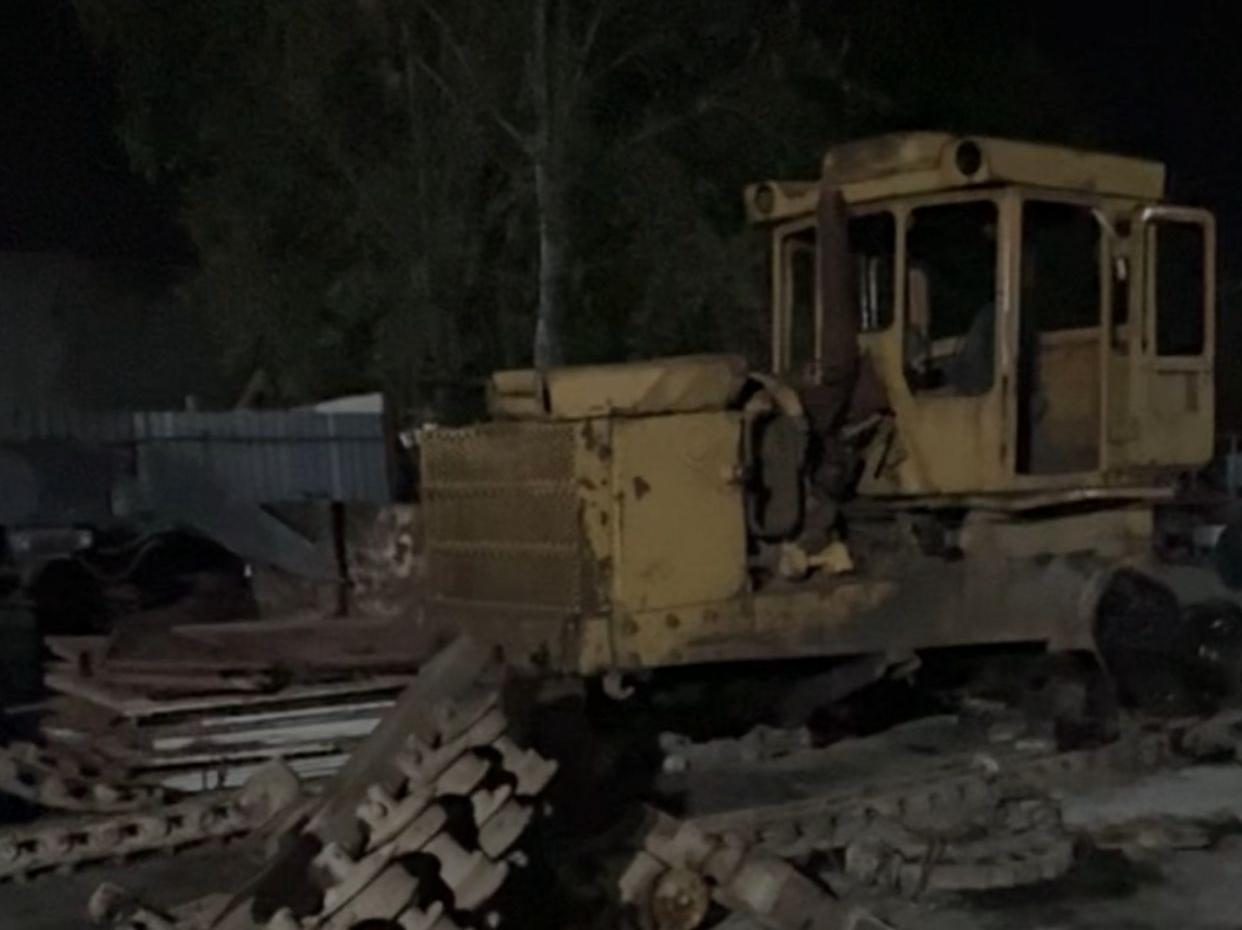 Житель Нальчика задержан по подозрению в краже бульдозера  