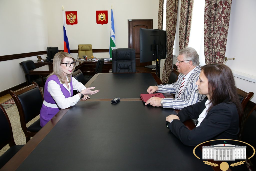 Магистранты института государственной службы и управления знакомятся с опытом работы законодательного органа