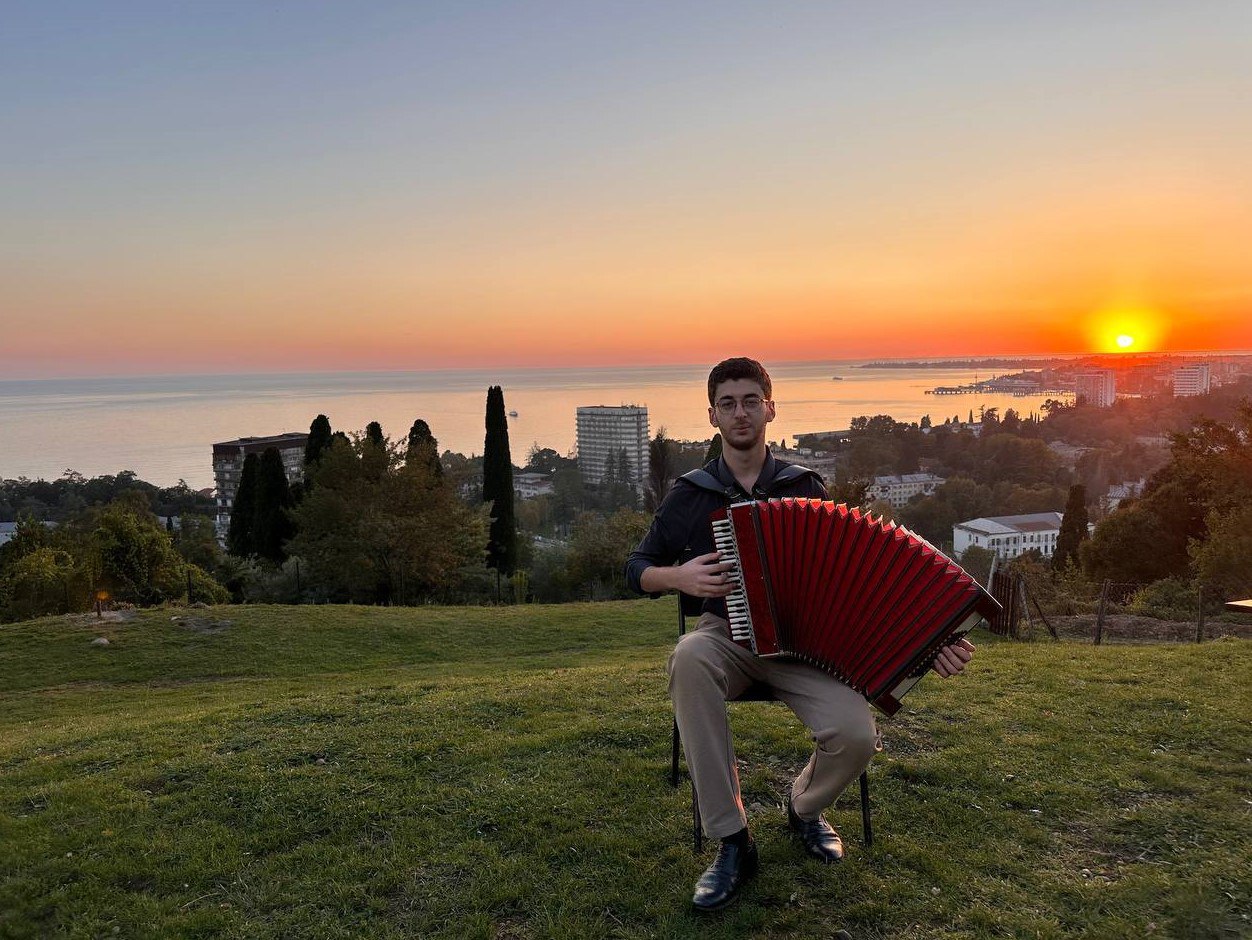 Студент СКГИИ выступил на литературном фестивале «Рифмы на Рице»