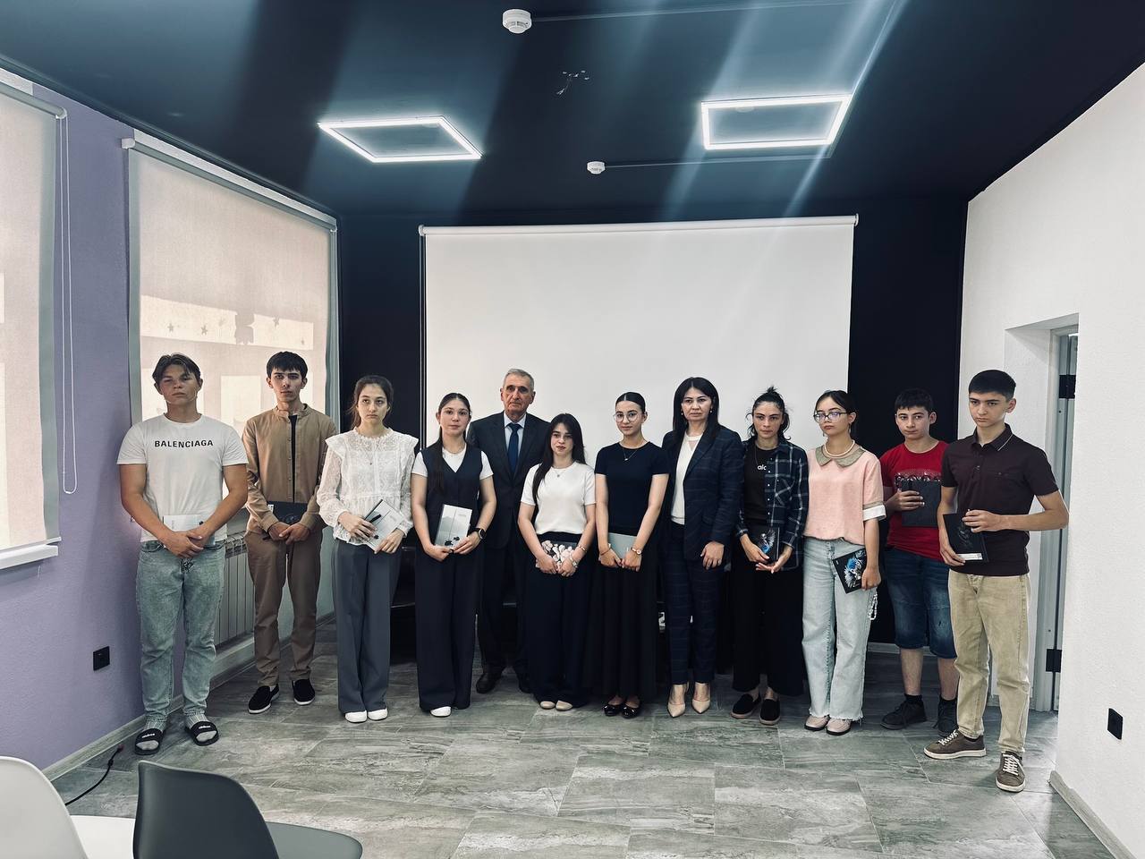 На базе молодежного центра в селении Анзорей прошло очередное заседание клуба молодых избирателей Лескенского района 