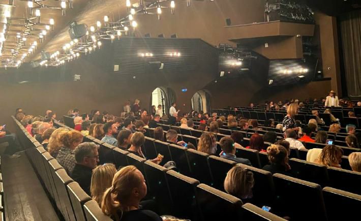 Театр из Нальчика показал «Дело Раскольникова» на сцене «Современника»