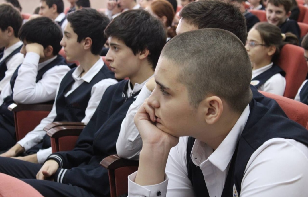 Лицеистам рассказали об энергетике страны