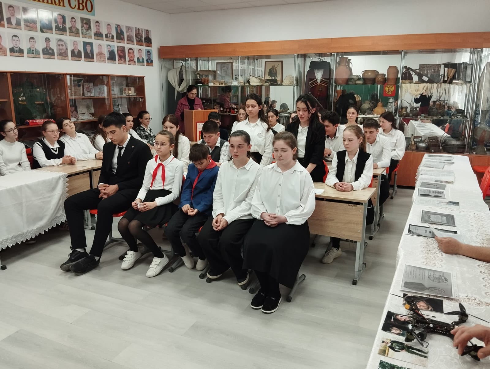 Школьники селения Кахун встретились с матерями и жёнами участников СВО  