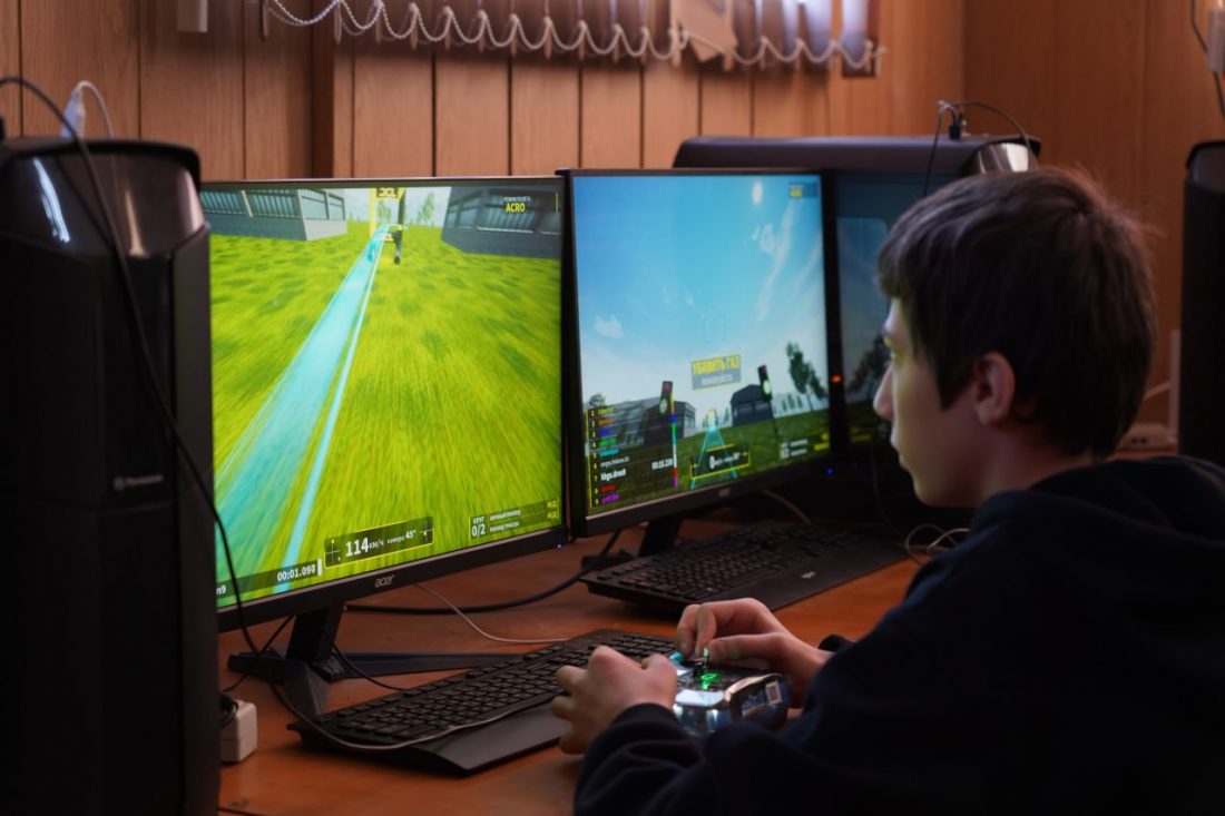 В КБГУ состоялся открытый республиканский турнир по гонкам дронов  