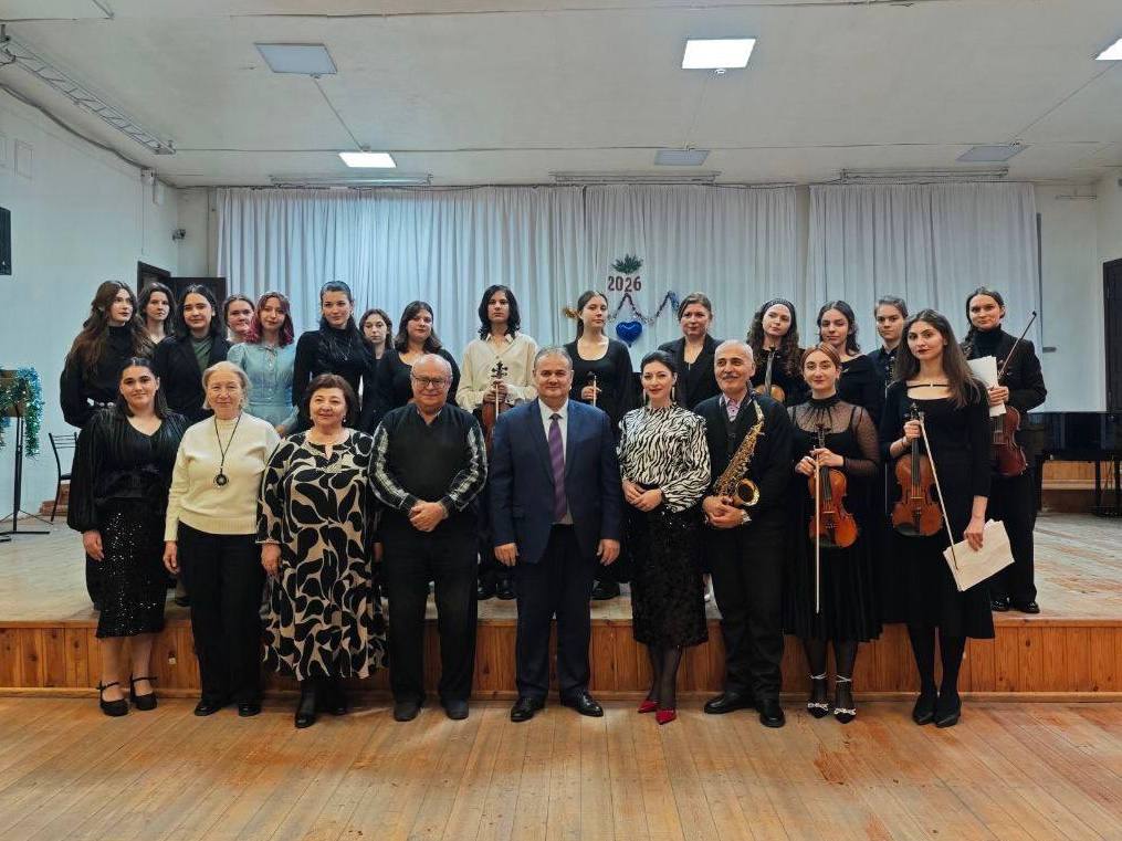 В Колледже культуры и искусств СКГИИ прошел «Новогодний калейдоскоп»