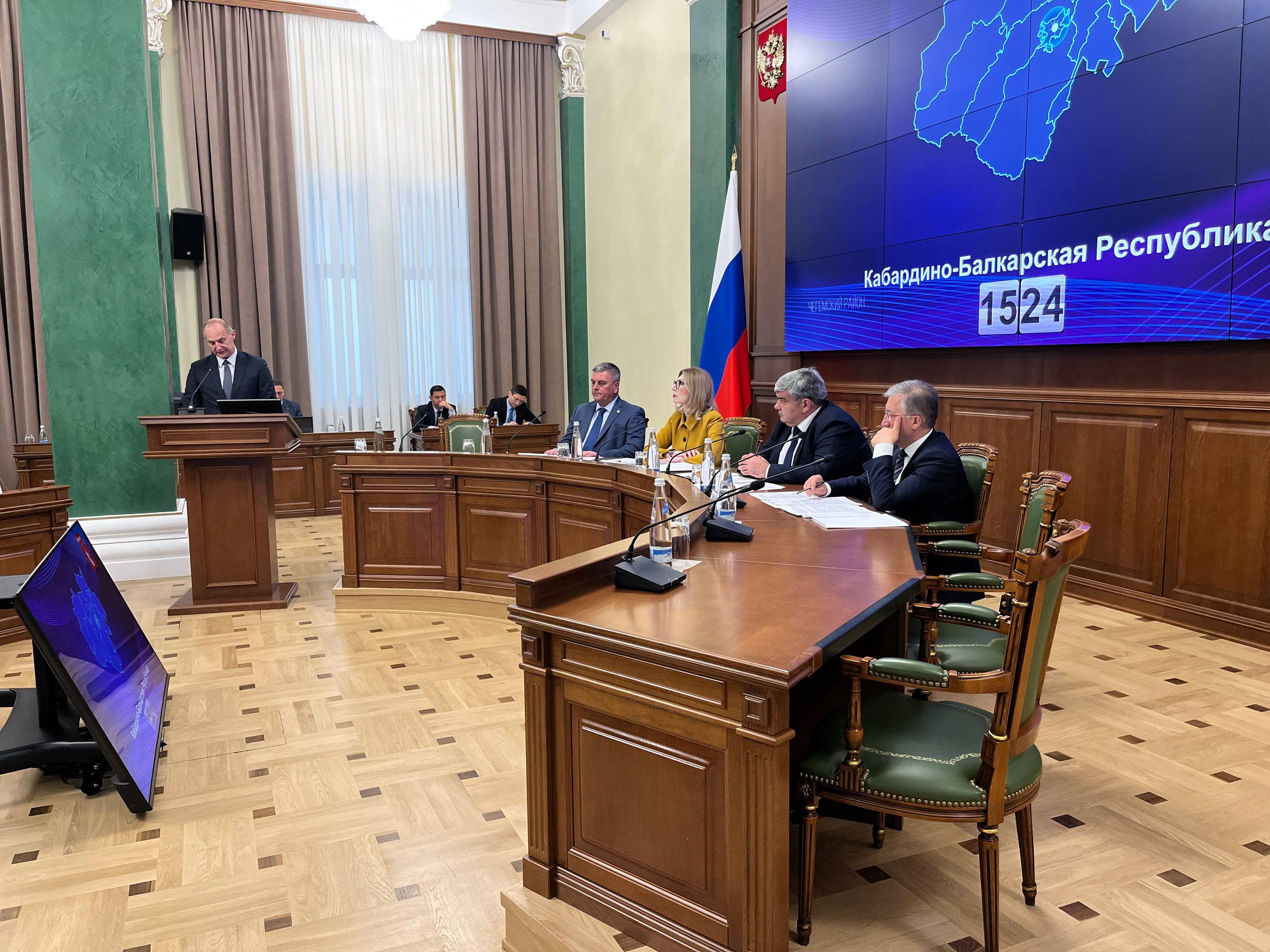 Казбек Коков провел заседание Антинаркотической комиссии КБР