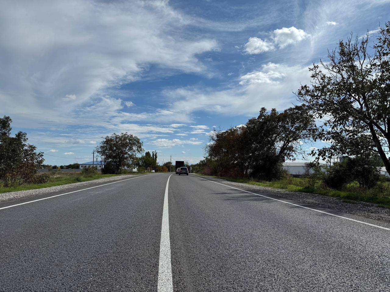 Казбек Коков в Прохладненском районе осмотрел обновленный участок автодороги