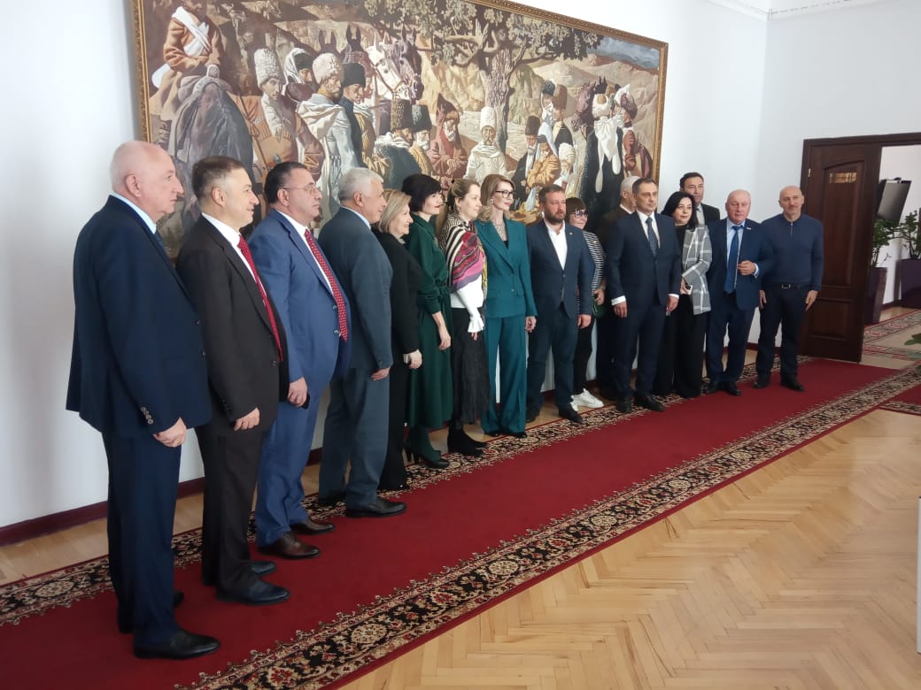 В Парламенте КБР встретили делегацию Российской Академии художеств