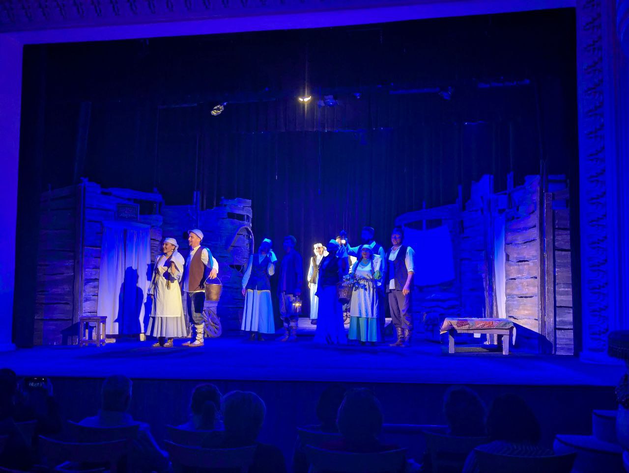 Татарский театр им. К. Тинчурина начал гастроли в Кабардино-Балкарии пьесой «Угасшие звёзды»