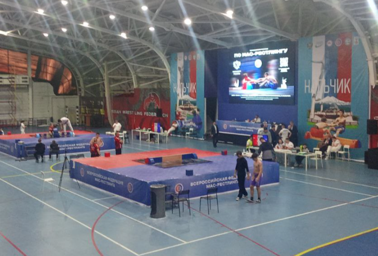 В Кабардино-Балкарии стартовало юношеское первенство России по мас-рестлингу  