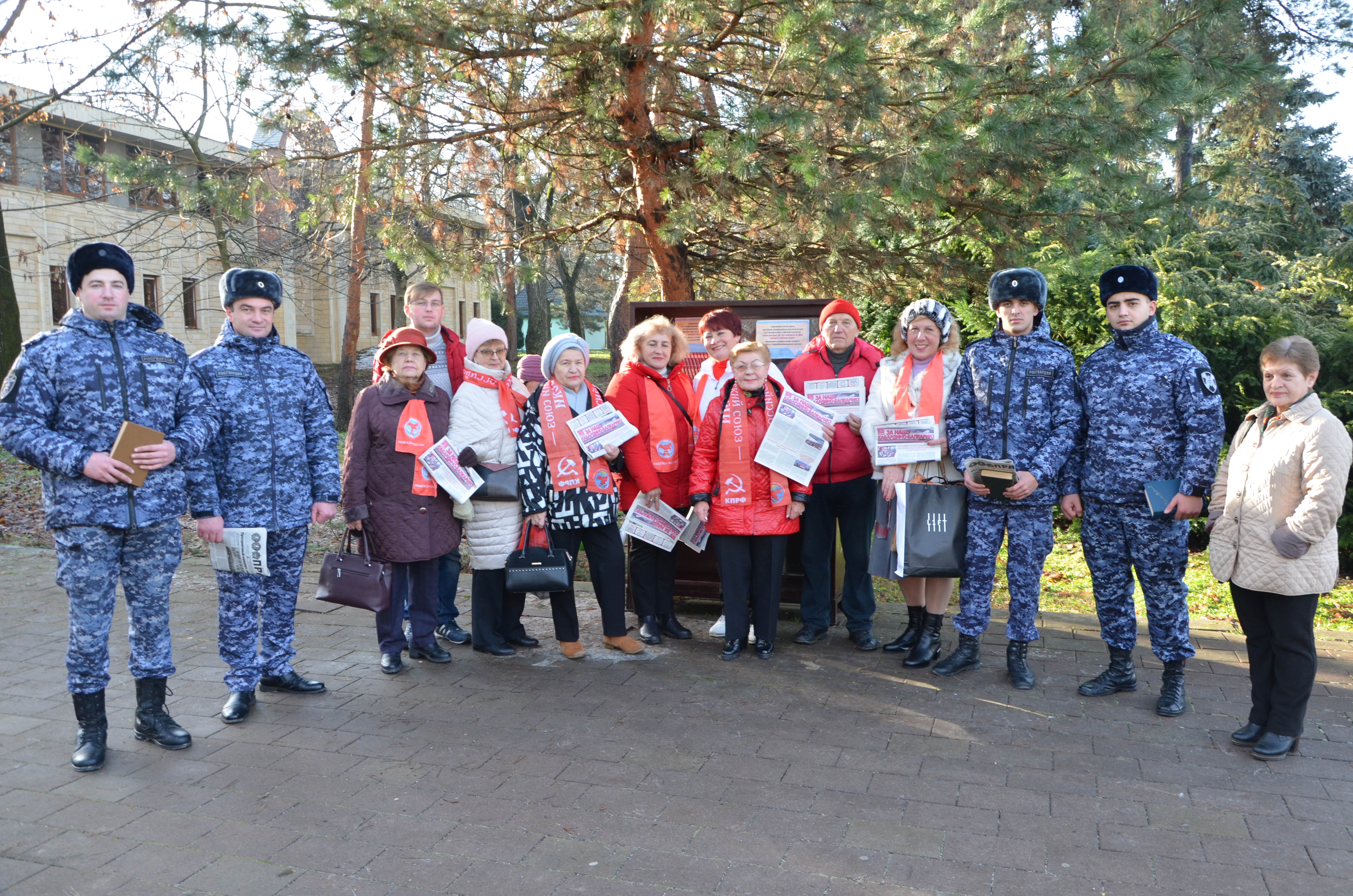 Росгвардейцы поддержали акцию «Дарите книги с любовью»