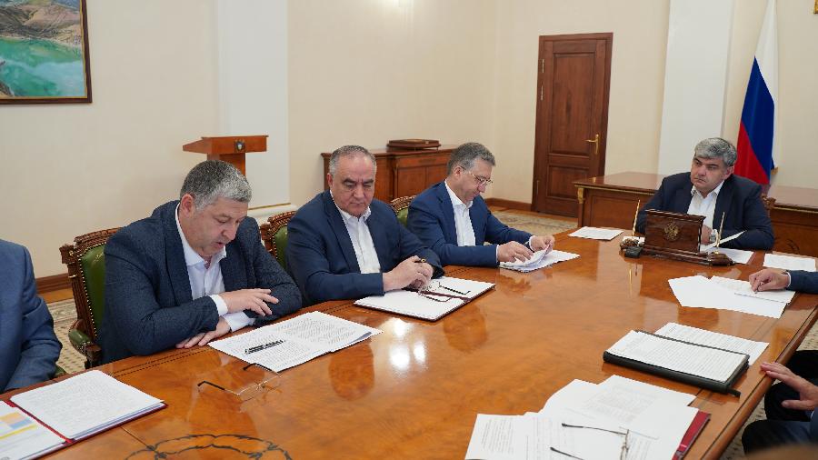 Казбек Коков провел «муниципальный час»