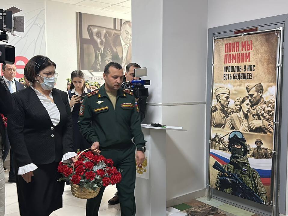 В Баксане открыли мемориальные доски Хасану Джэшу и Астемиру Татарову погибшим при исполнении служебного долга  