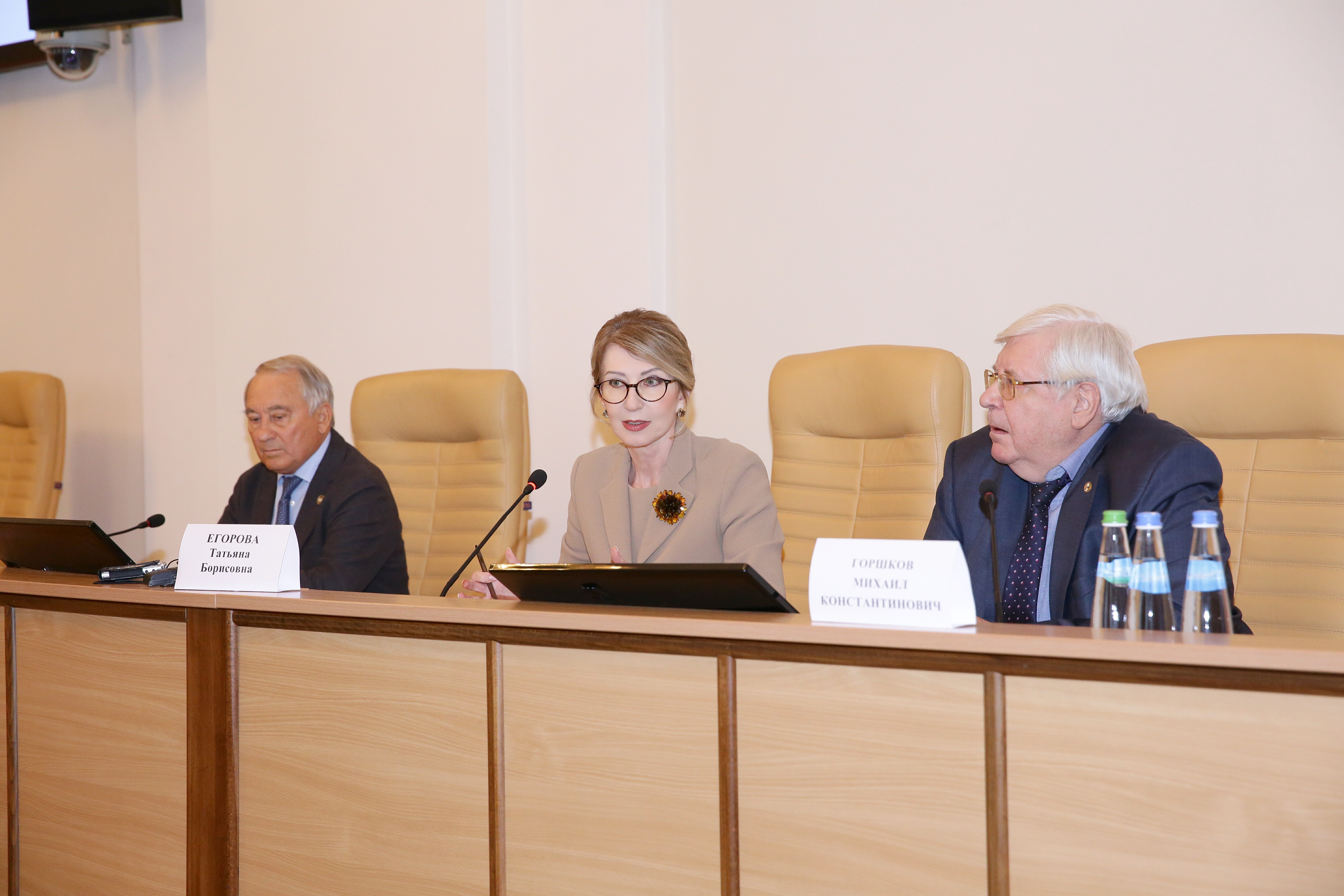 В Парламенте КБР выступил академик РАН Михаил Горшков