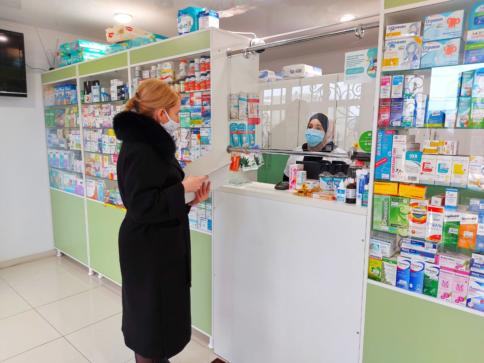 Активисты проверяют цены на лекарства