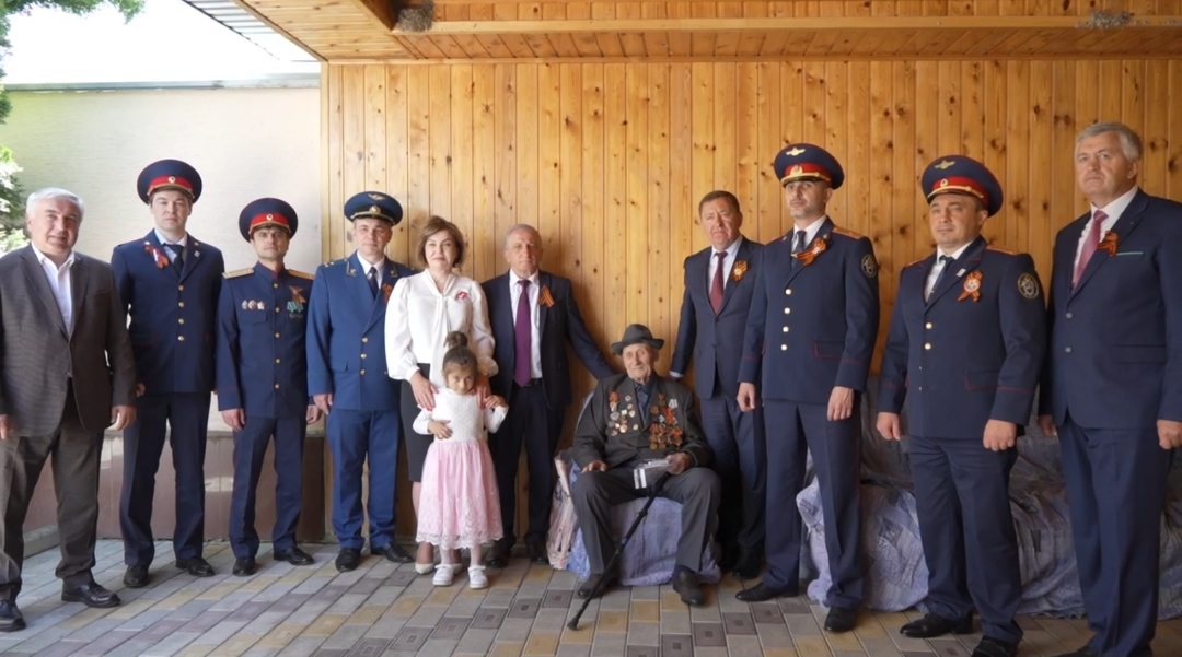 В Яникое чествуют ветерана Великой Отечественной