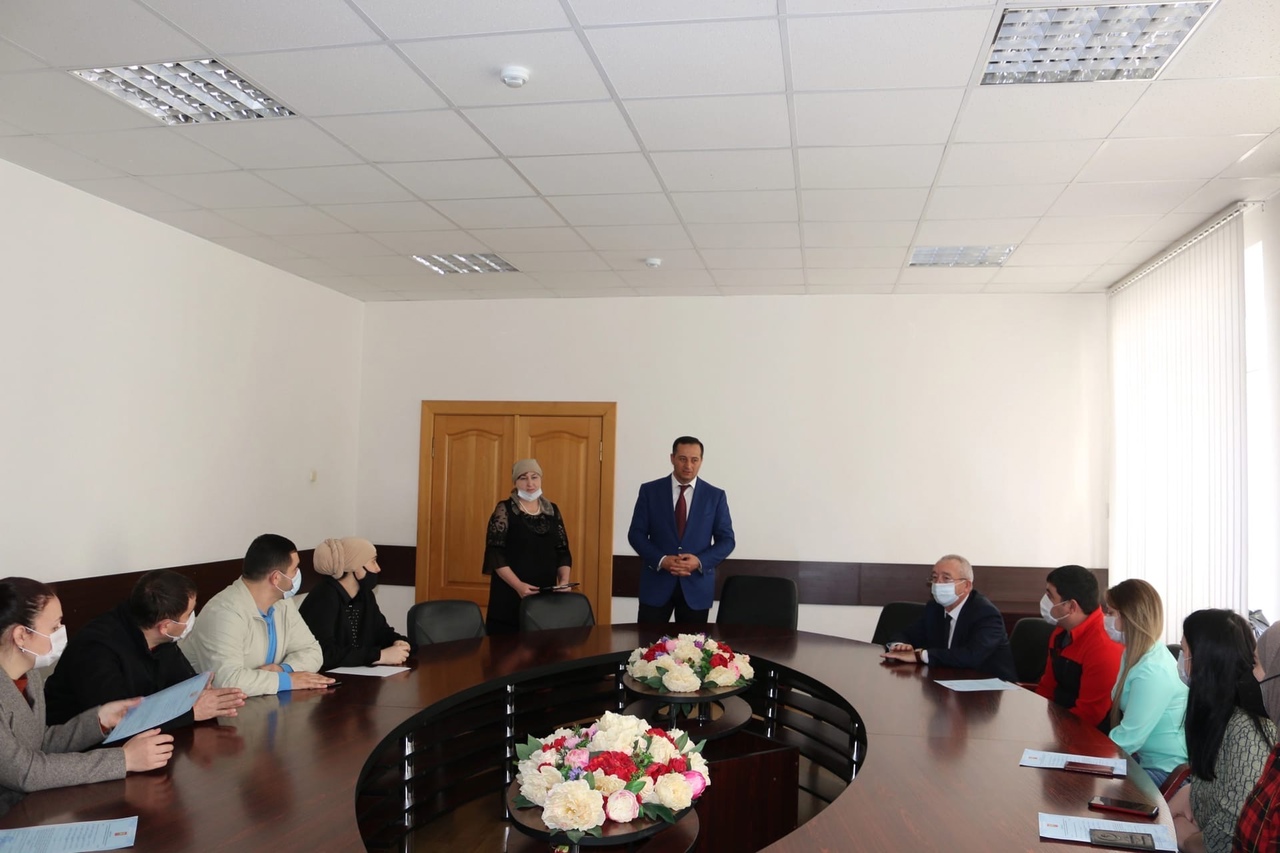 В Баксане распределяют социальные выплаты молодым семьям