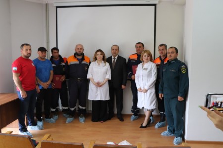 В Нальчике наградили спасателей МЧС – доноров крови