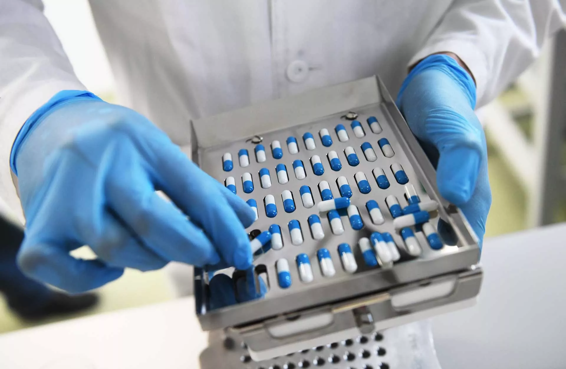 Производство продукции в важнейших отраслях возьмут под национальный контроль