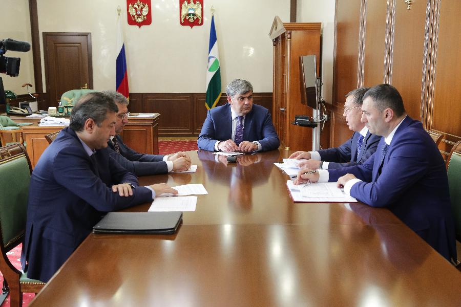 Глава КБР Казбек Коков провел оперативное совещание