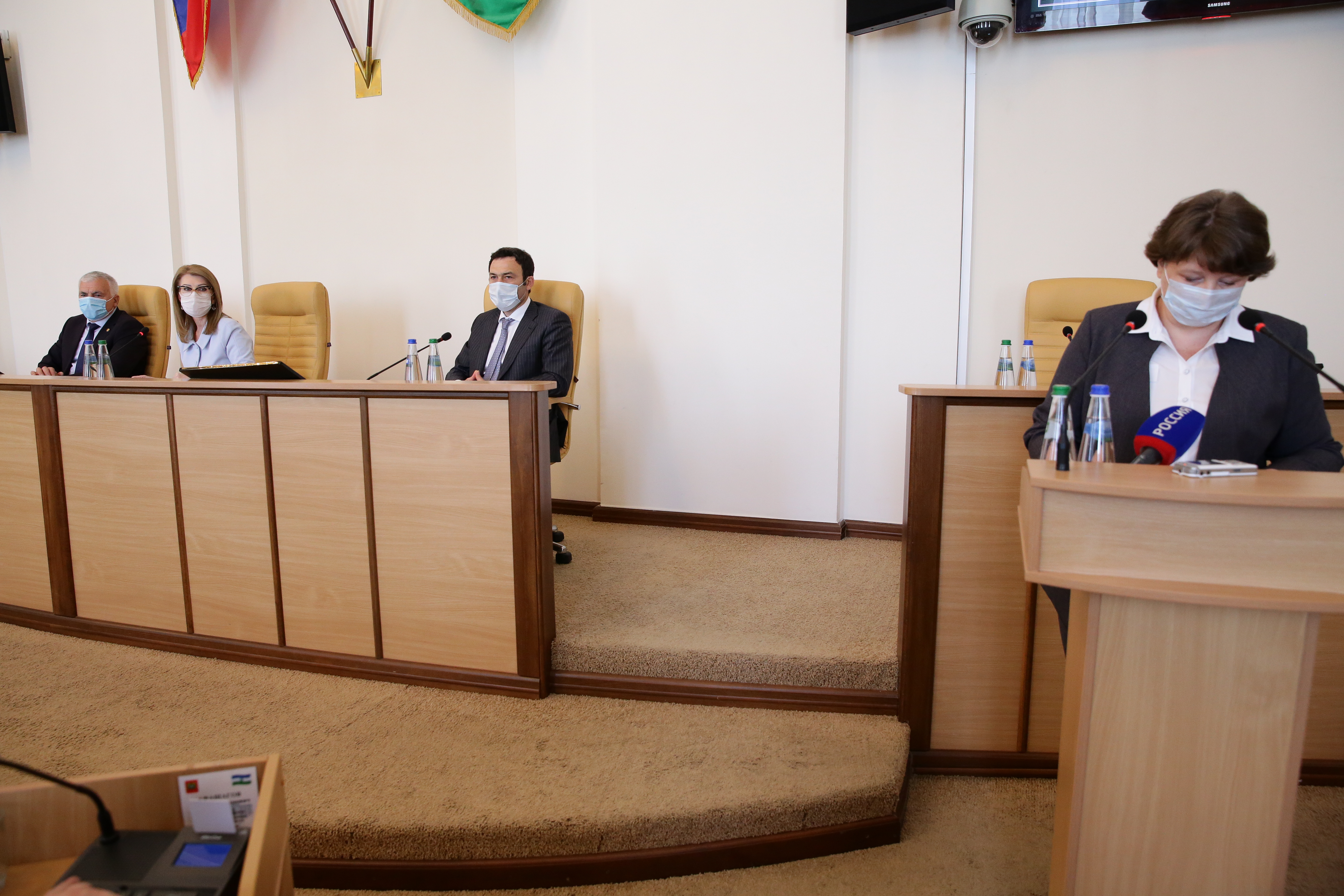 Парламент КБР внес поправки в бюджет территориального ФОМС