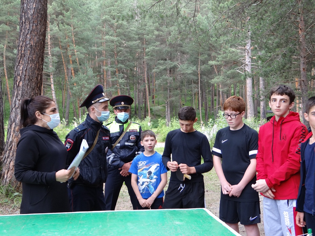 В Кабардино-Балкарии юные спортсмены проводят «Каникулы с Общественным советом» под лозунгом дорожной безопасности 