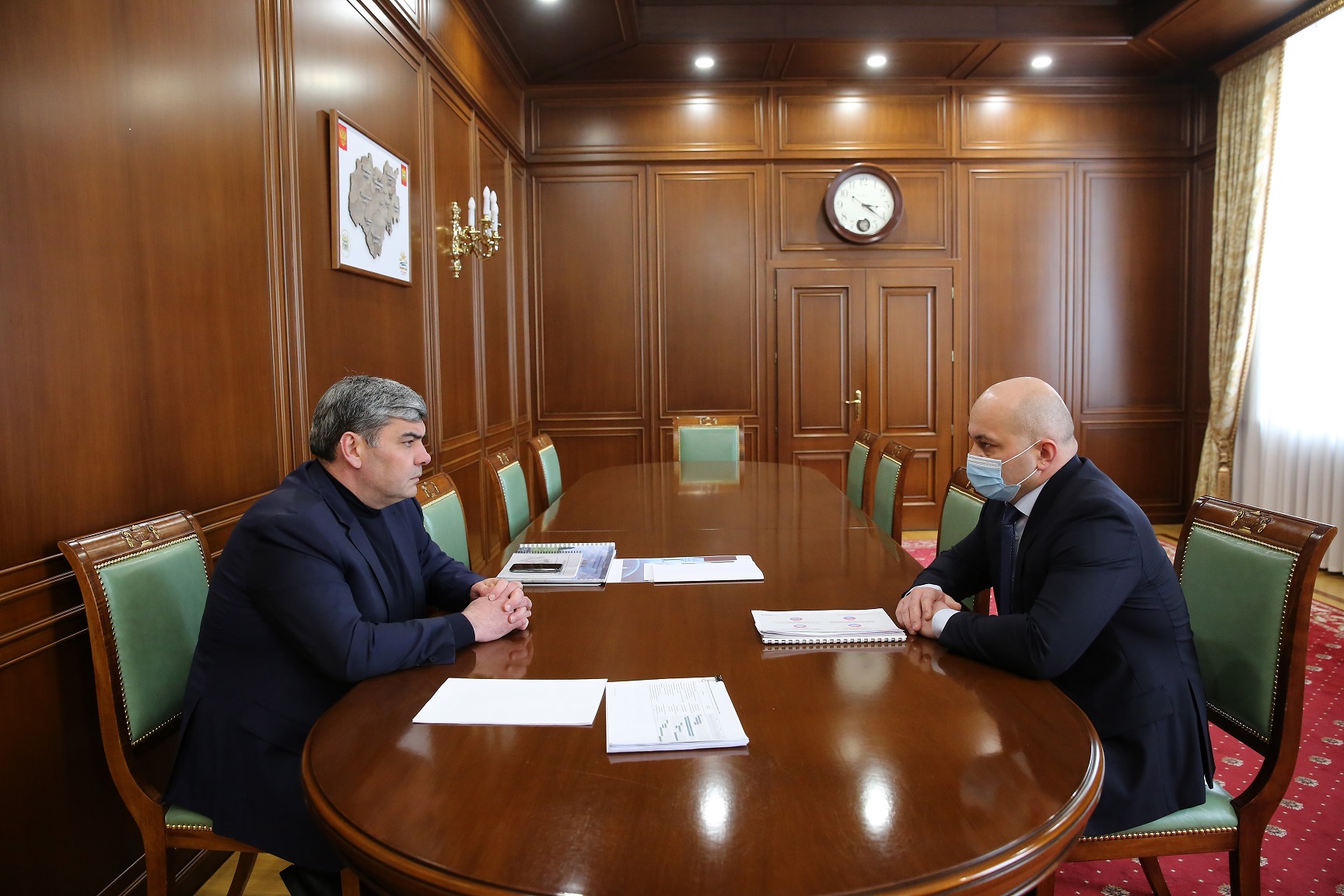 Глава КБР Казбек Коков провел рабочую встречу с Шамилем Ахубековым
