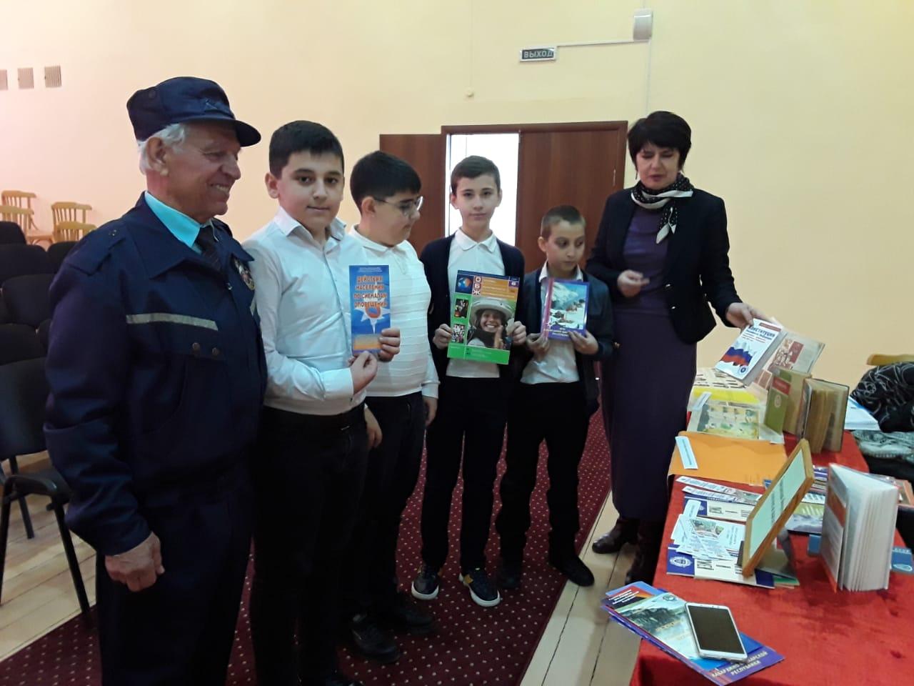 В Нальчике присоединились ко Всемирному дню гражданской обороны